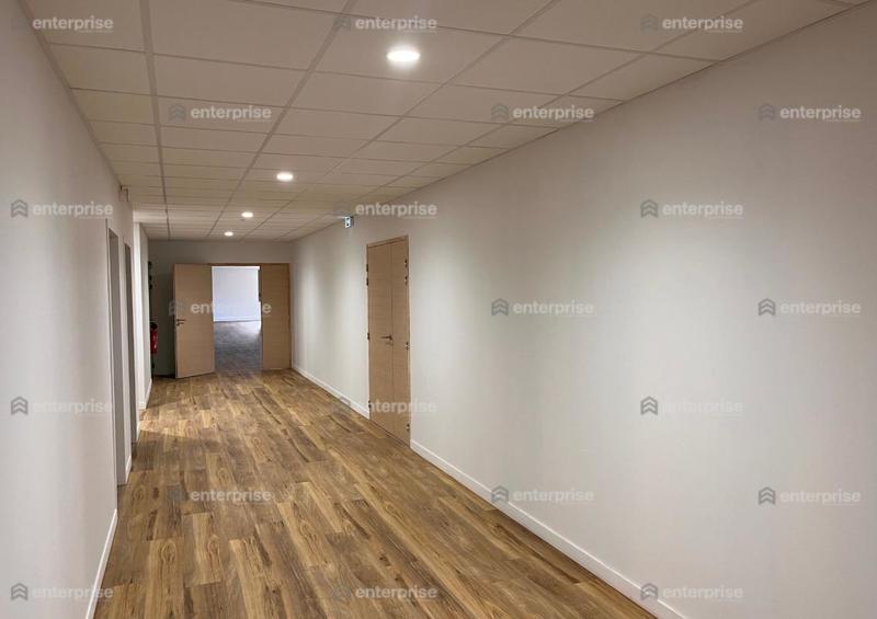 Bureau - 530 m²