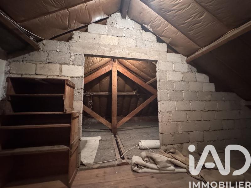 Maison - 180 m² - 8 pièces