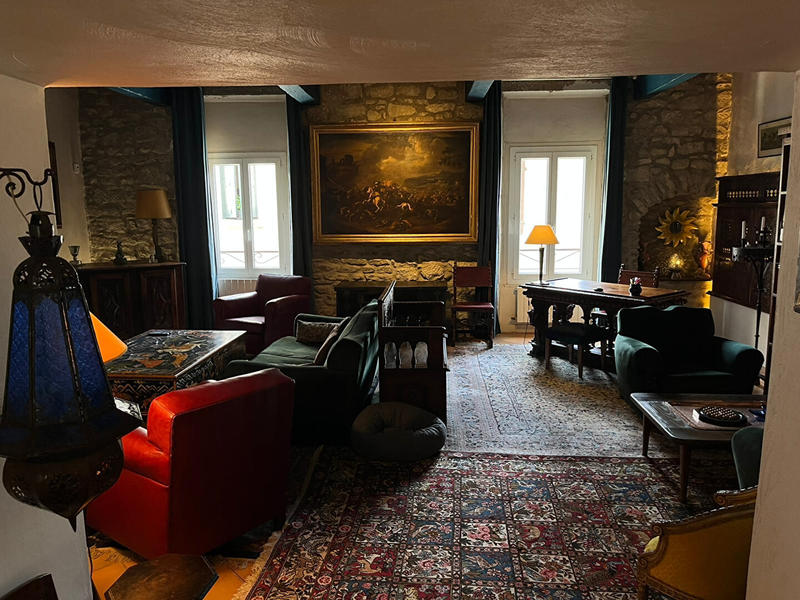 Maison - 312 m² - 6 pièces