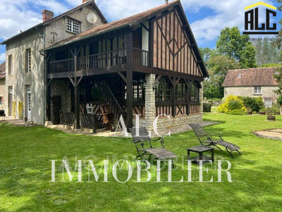 Propriété - 533 m² - 14 pièces