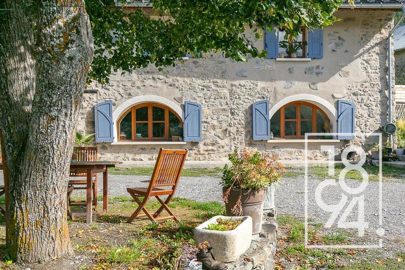 Ferme - 292 m² - 6 pièces