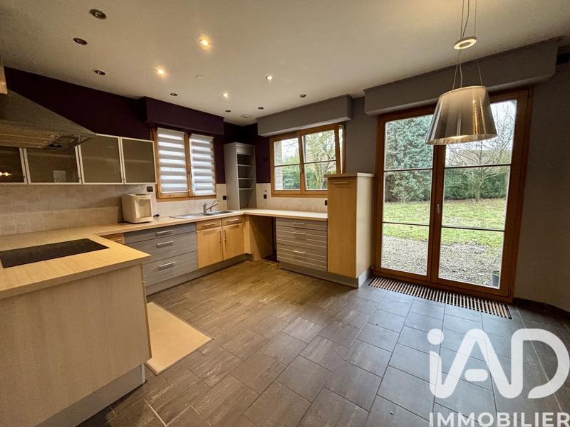 Maison - 313 m² - 7 pièces