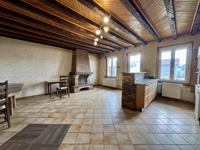 Maison - 102 m² - 5 pièces