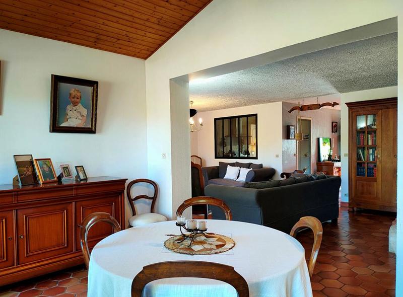 Maison - 160 m² - 8 pièces