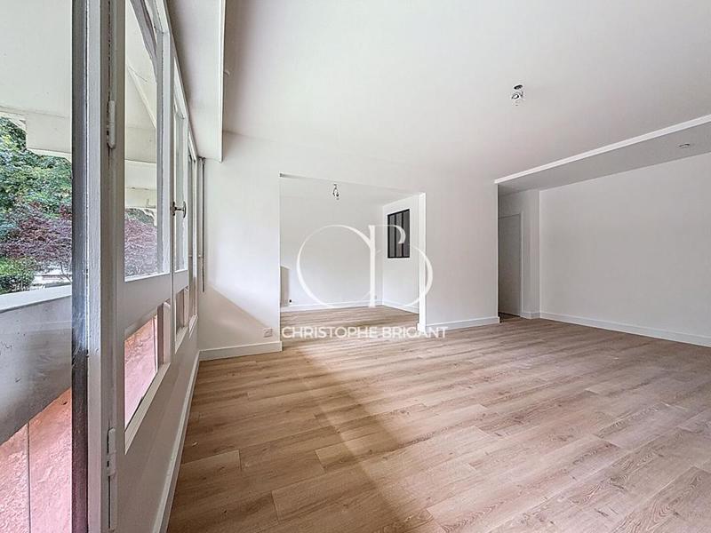 Appartement - 96 m² - 5 pièces