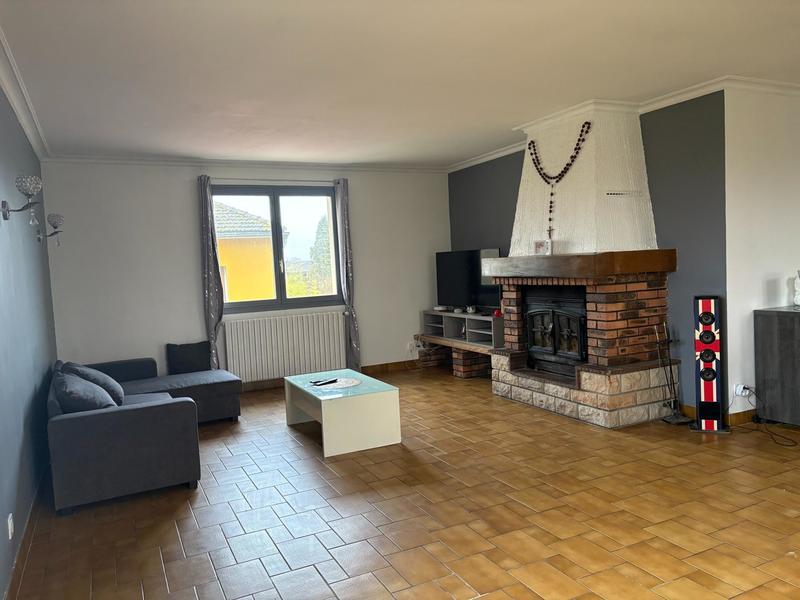 Maison - 235 m² - 8 pièces