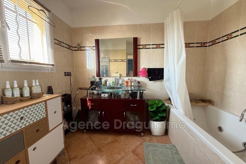 Villa - 168 m² - 7 pièces