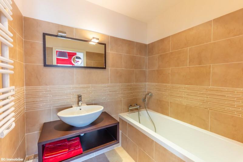 Appartement - 84 m² - 4 pièces