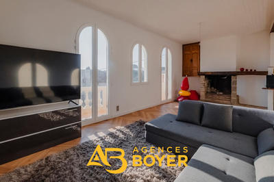 Appartement - 80 m² - 3 pièces