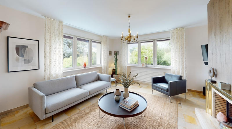 Maison - 296 m² - 10 pièces