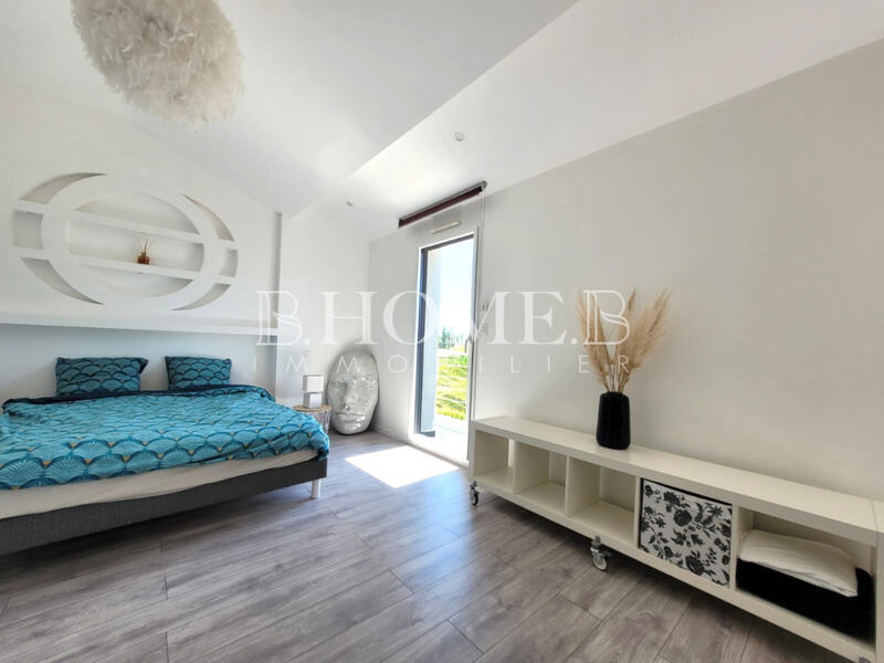 Maison - 160 m² - 6 pièces