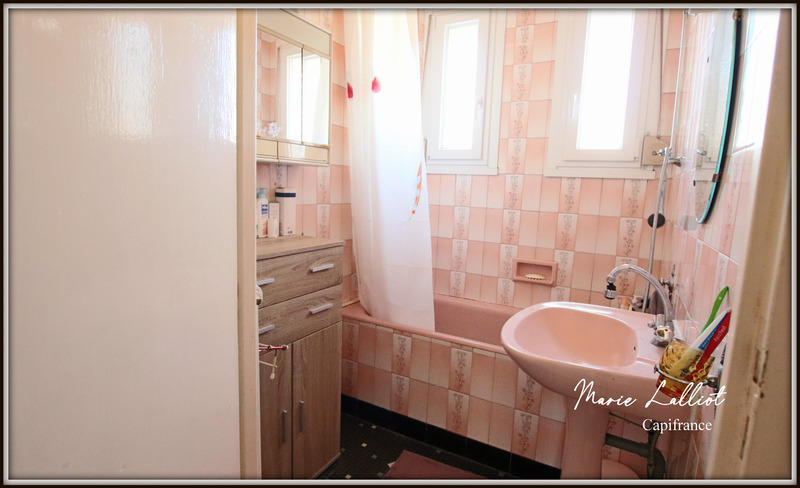 Maison - 96 m² - 5 pièces