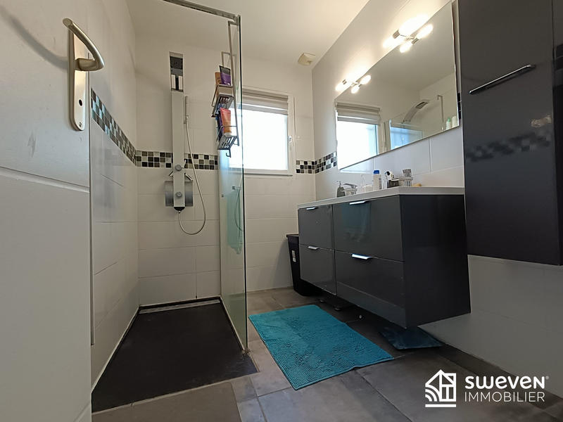 Maison - 188 m² - 7 pièces