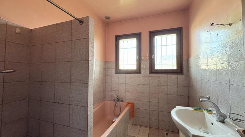 Maison - 170 m² - 6 pièces