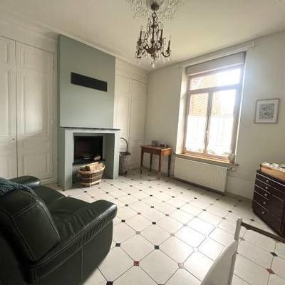 Maison - 218 m² - 10 pièces