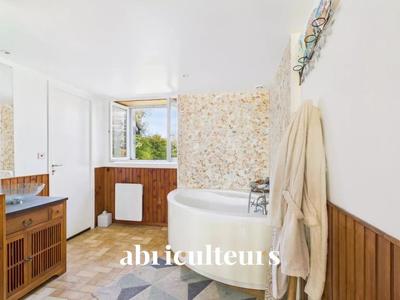 Maison - 140 m² - 7 pièces