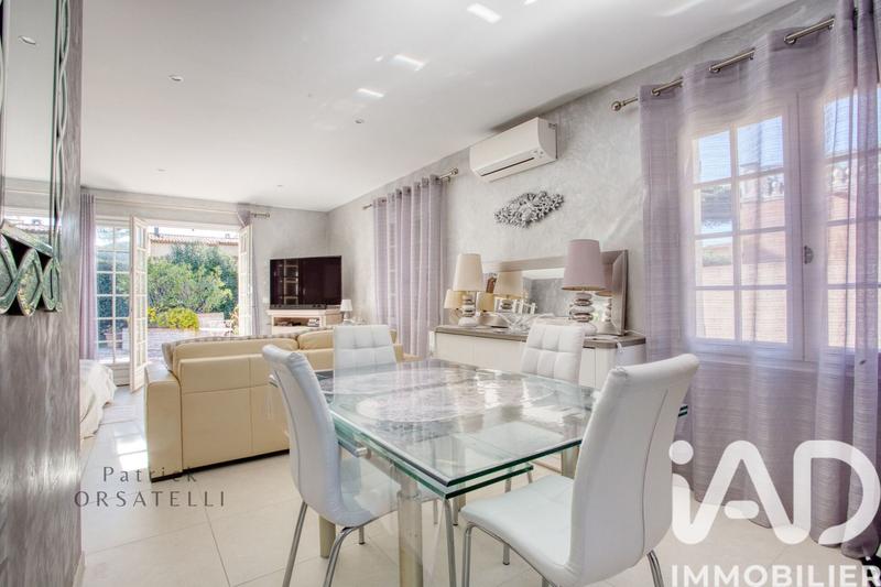 Maison - 364 m² - 10 pièces