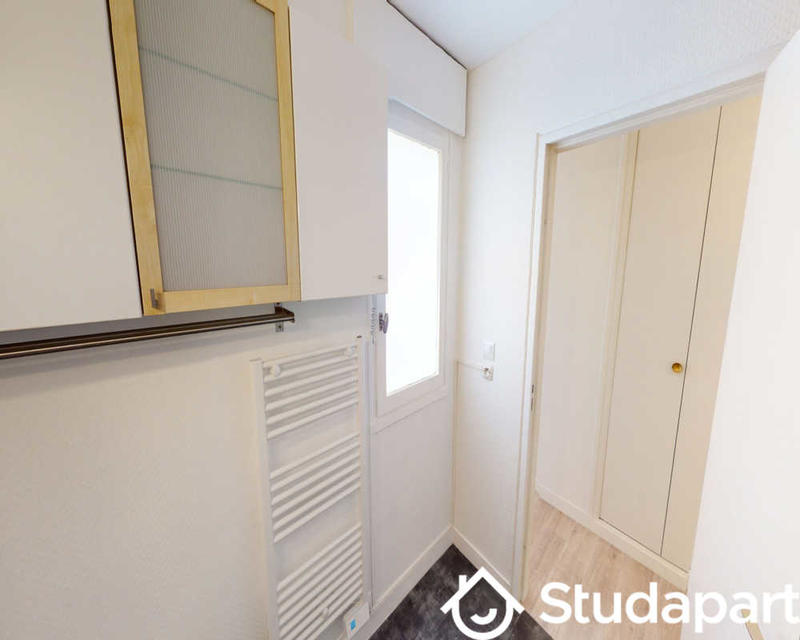 Chambre - 80 m² - 1 pièce