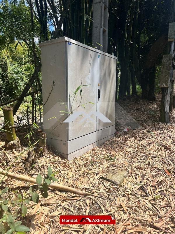 Terrain constructible - 734 m²