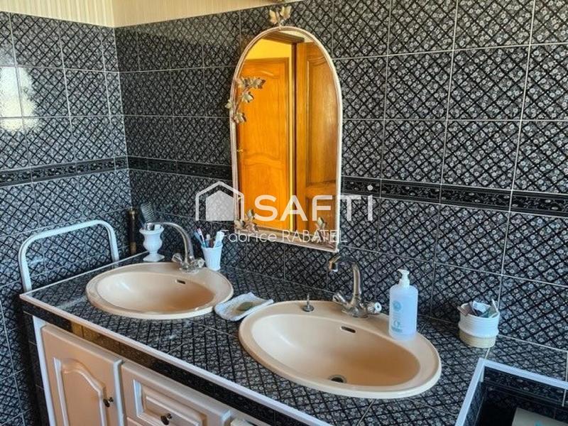 Maison - 123 m² - 6 pièces