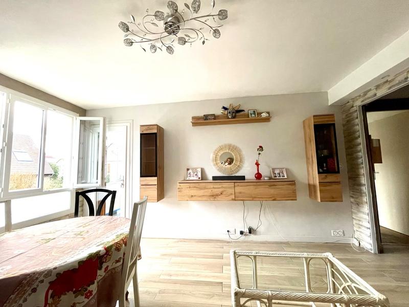 Appartement - 70 m² - 3 pièces