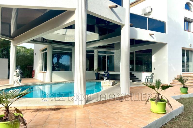 Villa - 340 m² - 9 pièces