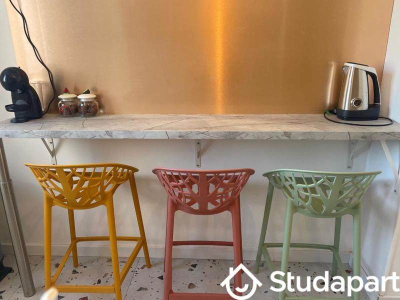 Chambre - 11 m² - 1 pièce