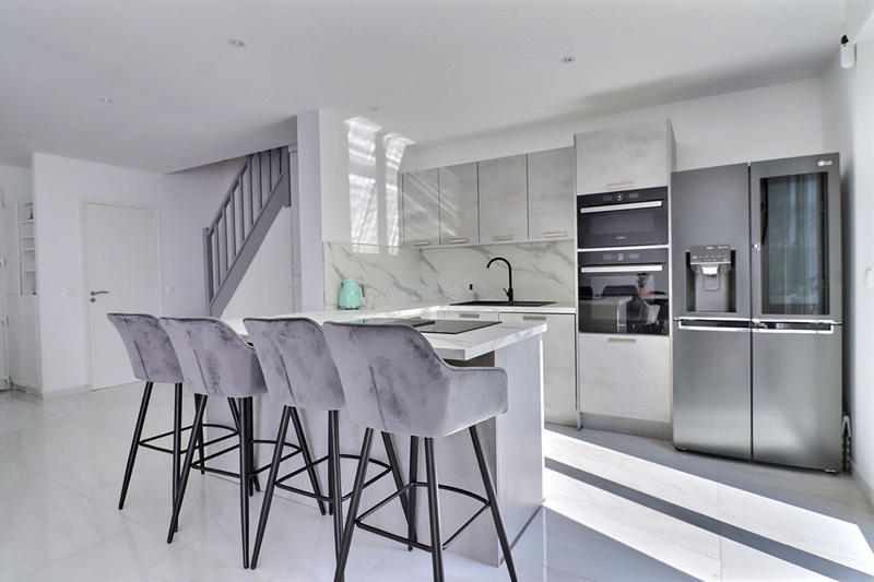 Maison - 119 m² - 6 pièces