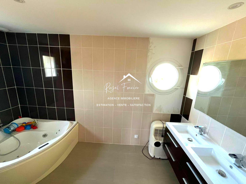 Maison contemporaine - 152 m² - 5 pièces