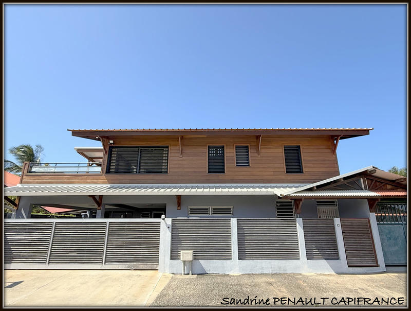 Maison d'architecte - 246 m² - 7 pièces