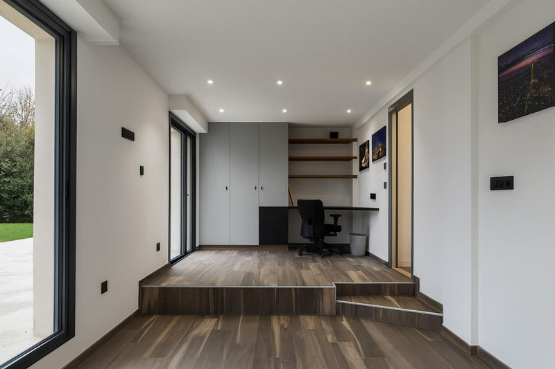 Maison - 254 m² - 7 pièces