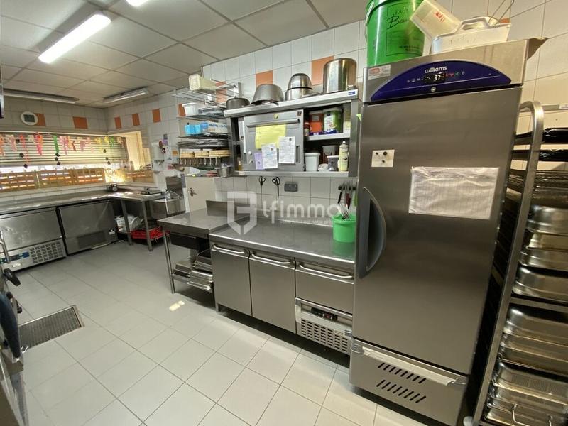 Fonds de commerce - Bureau - 106 m²