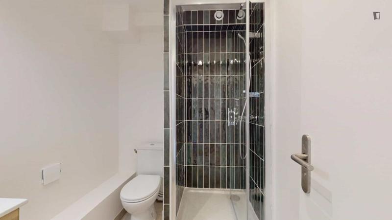 Chambre - 10 m² - 5 pièces