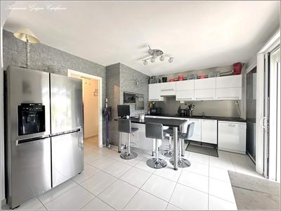 Maison - 194 m² - 5 pièces