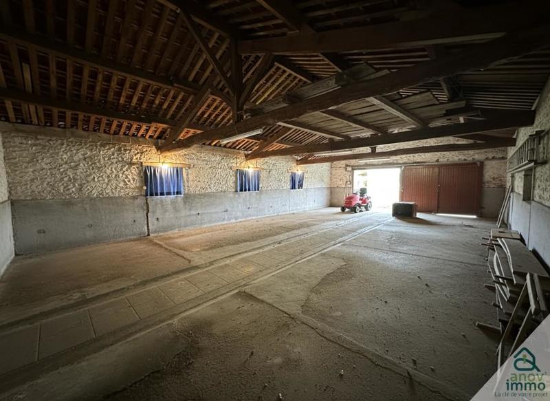 Maison - 287 m² - 9 pièces