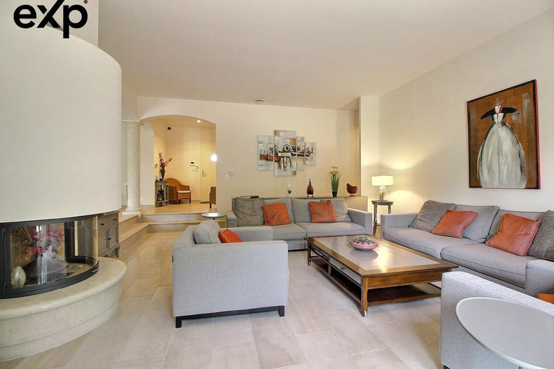 Villa - 196 m² - 7 pièces