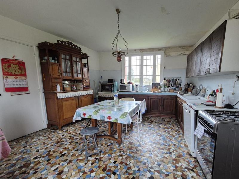 Maison - 256 m² - 8 pièces