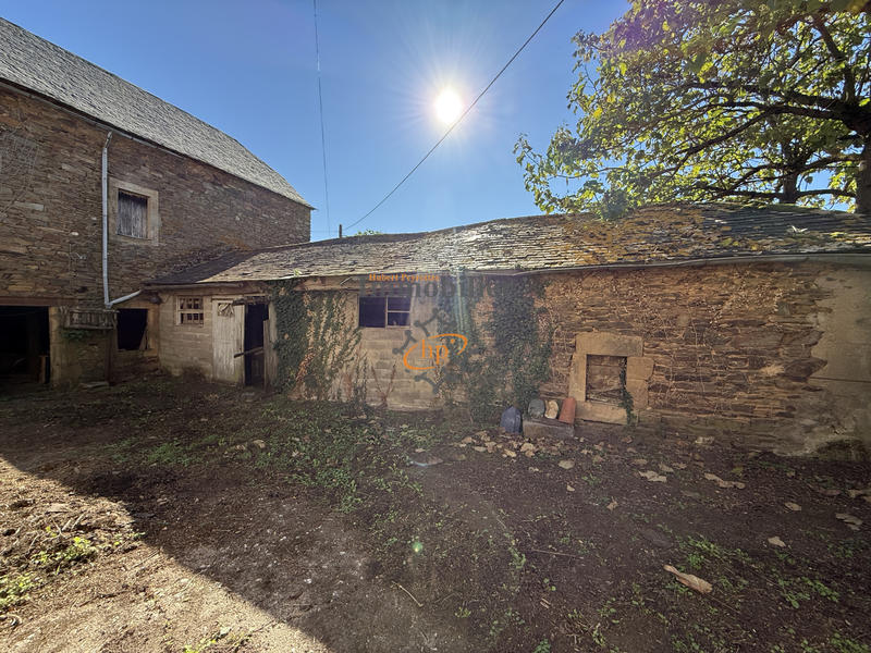 Maison - 260 m² - 5 pièces