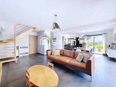 Maison - 127 m² - 6 pièces