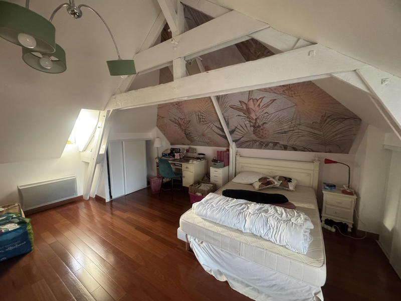 Maison - 205 m² - 8 pièces