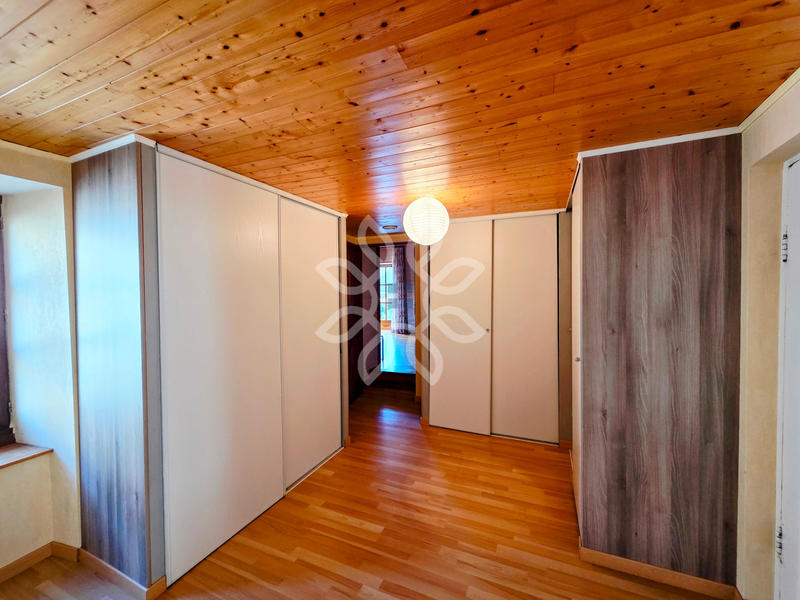 Maison - 146 m² - 5 pièces