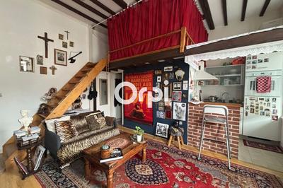 Studio - 25 m² - 1 pièce