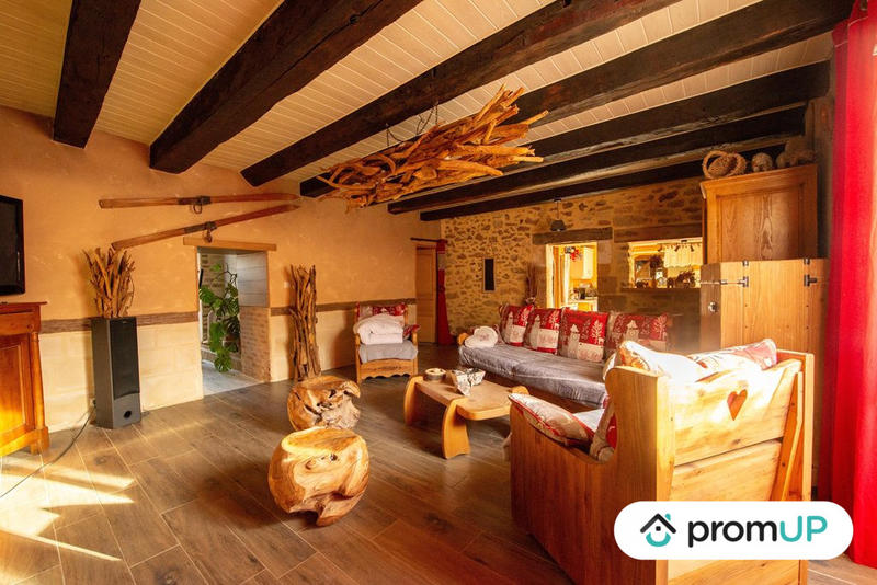 Maison - 400 m² - 12 pièces