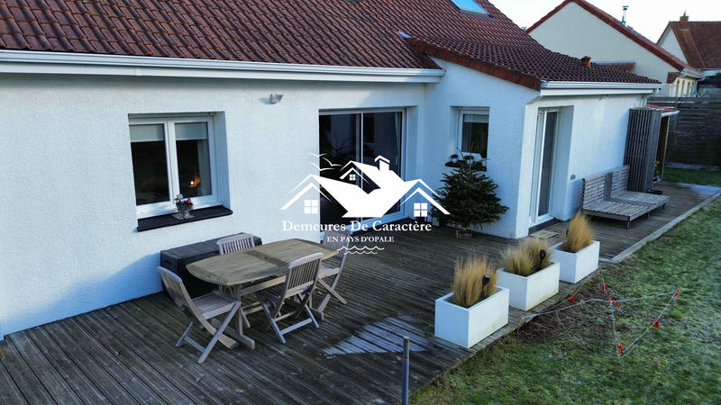 Maison - 99 m² - 4 pièces