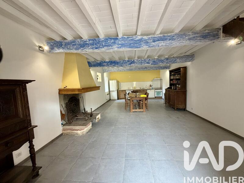 Maison - 400 m² - 10 pièces