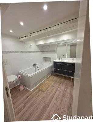 Chambre - 9 m² - 1 pièce