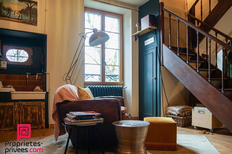 Maison - 320 m² - 10 pièces