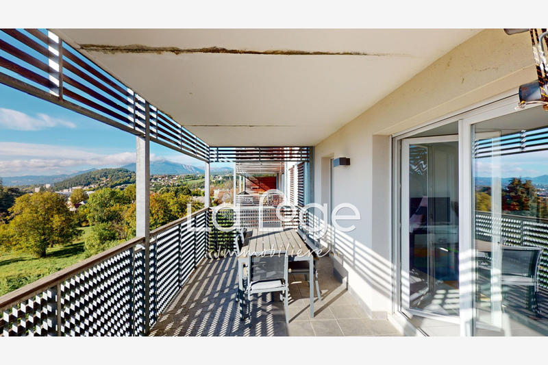 Appartement - 100 m² - 4 pièces