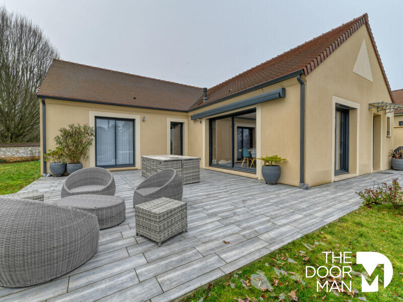 Maison - 121 m² - 5 pièces