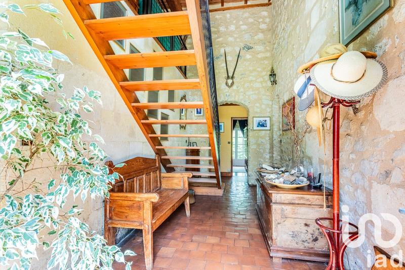 Maison - 314 m² - 10 pièces